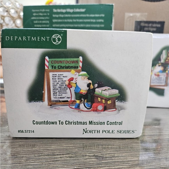 Department 56 Countdown To Christmas Mission - Picture 5 of 7